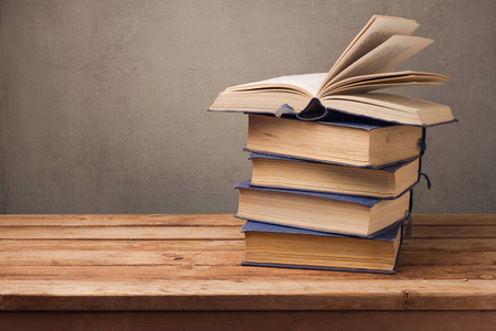 双雀酒教育 以图片、素材与图书构建全方位的酒文化传承体系